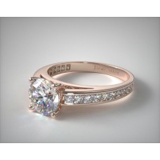 Обручальное кольцо с бриллиантом в форме принцессы из розового золота 14 карат