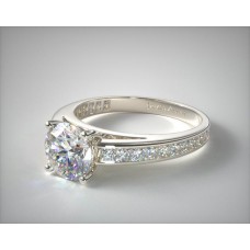 Платиновое обручальное кольцо с бриллиантом в форме принцессы